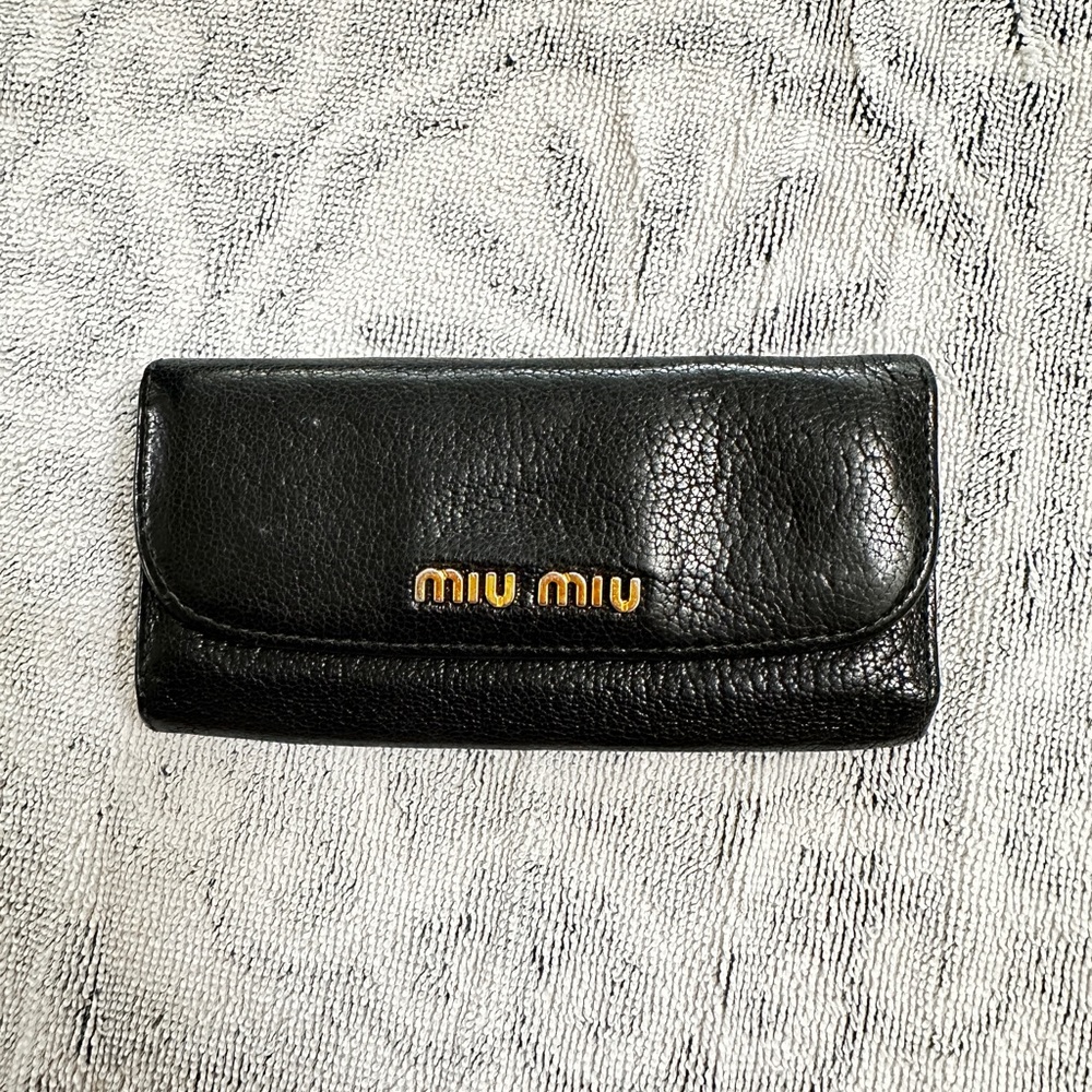 💗✨ Miu Miu Black Leather Key Holder ✨💗